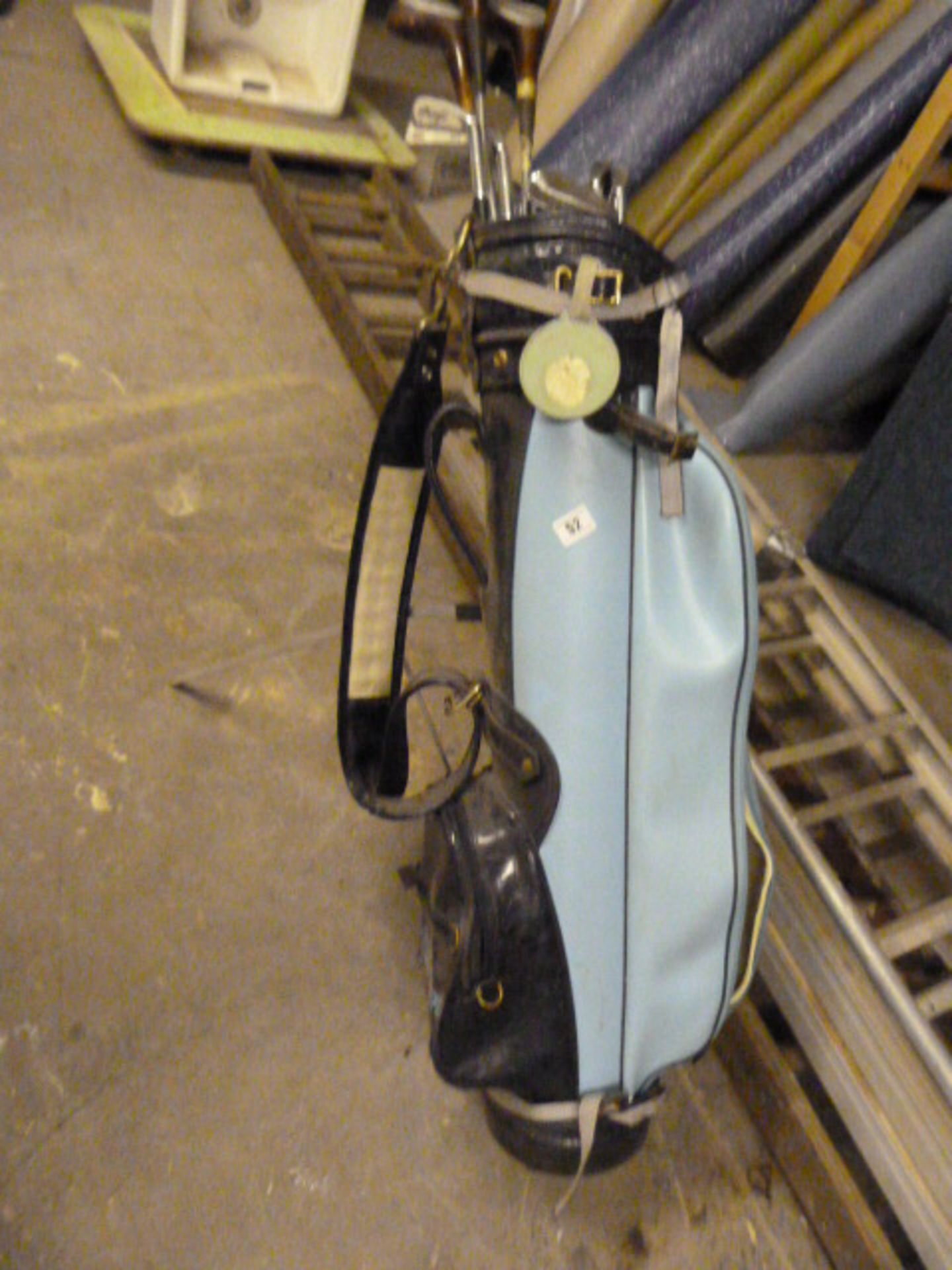 *Set of Golf Clubs in MacGregor Golf Bag