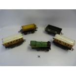 Hornby 'O' Gauge Locomotive & Various Rolling Stock