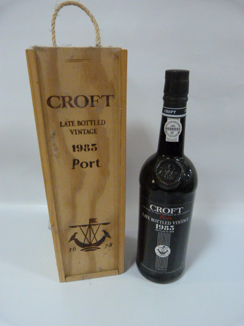 Cased Bottle of Croft 1983 Vintage Port