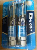 *2 Oral B Advance Tooth Brushes