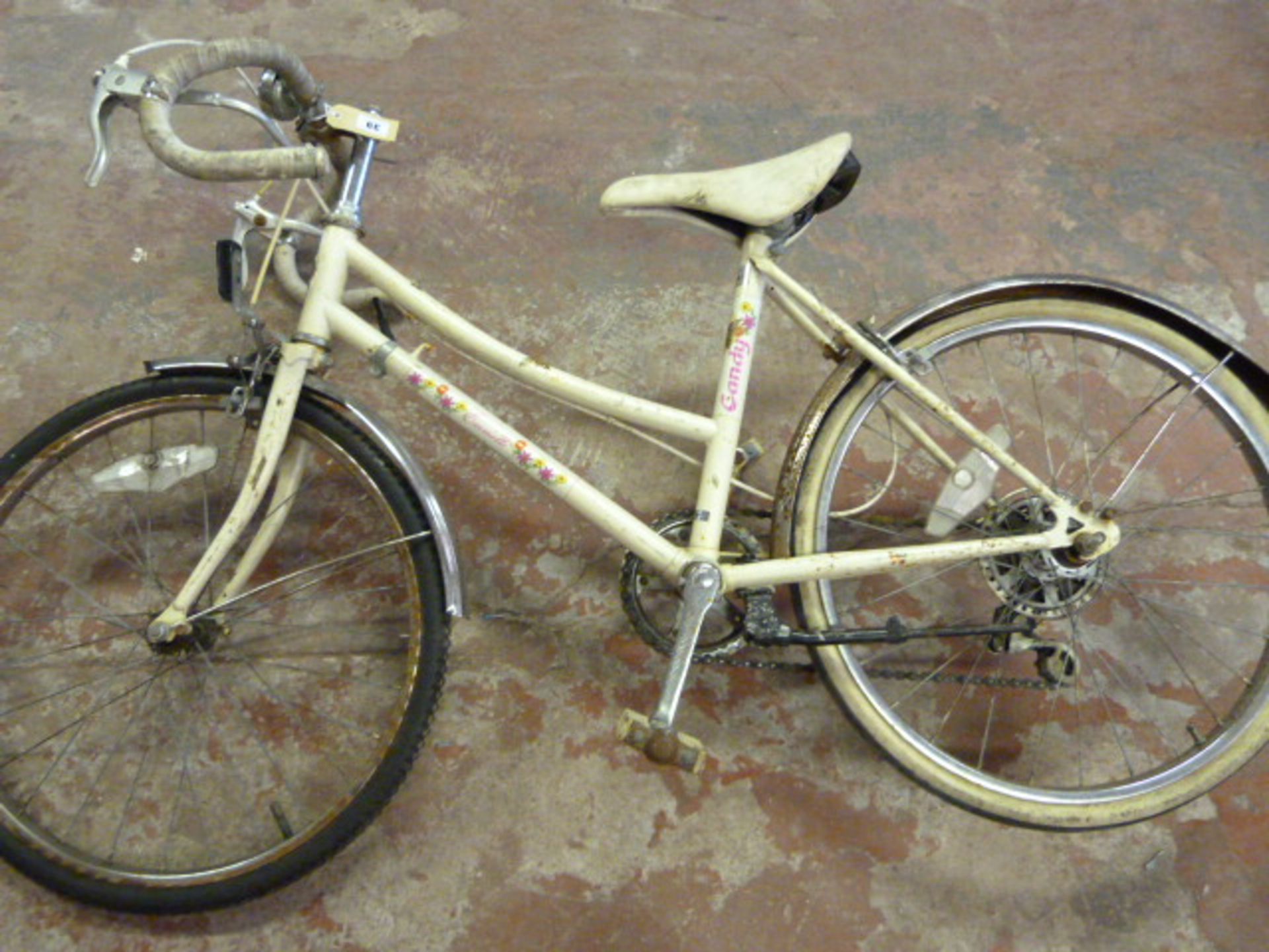 Girls Cycle Emanuel Candy - White