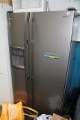 Samsung American Style Fridge Freezer with Ice & Water Dispensers in Silver Finish