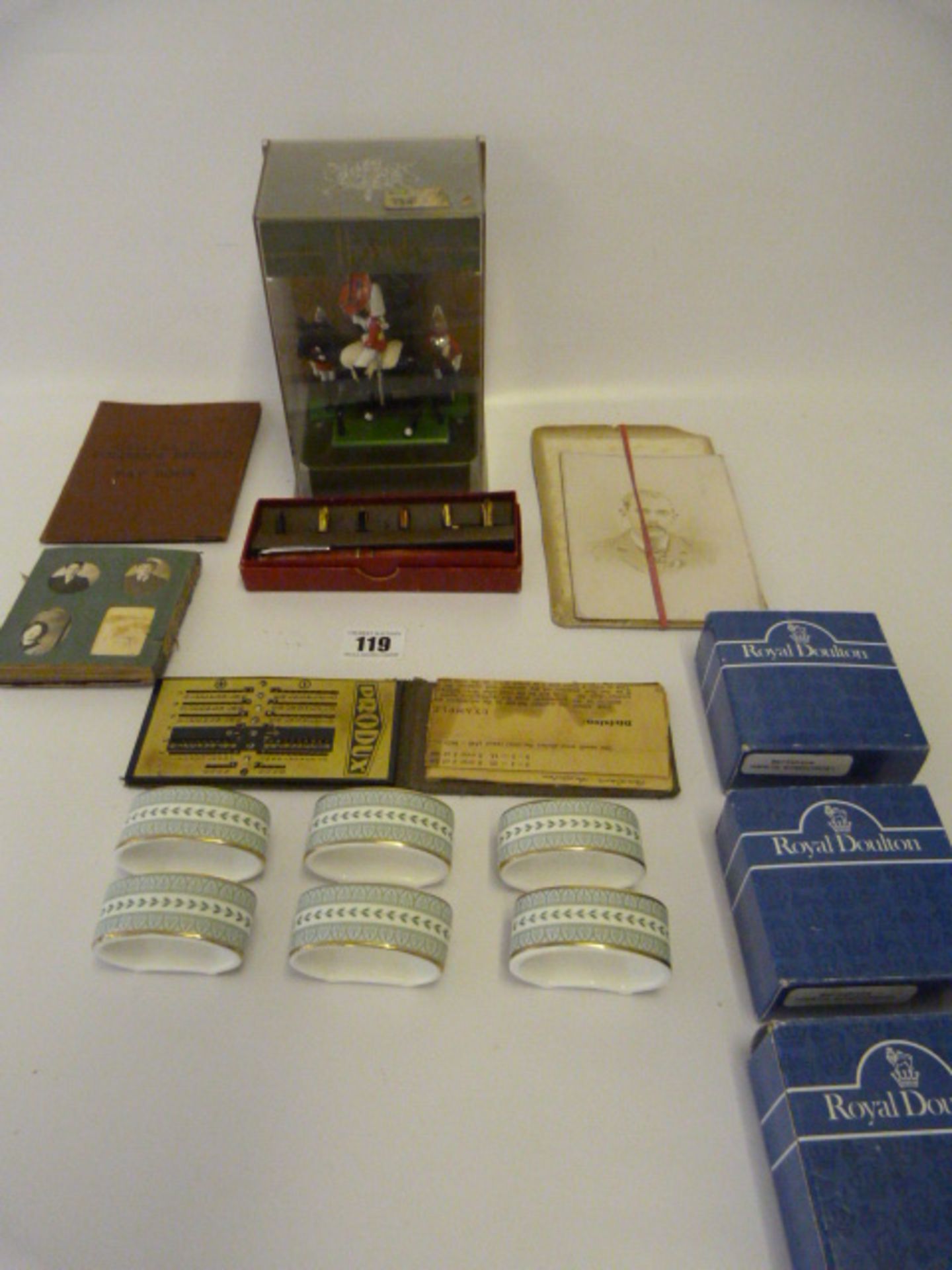 Tray of Royal Doulton Items - Boxed Harrods British Soldiers Set etc - Image 2 of 2
