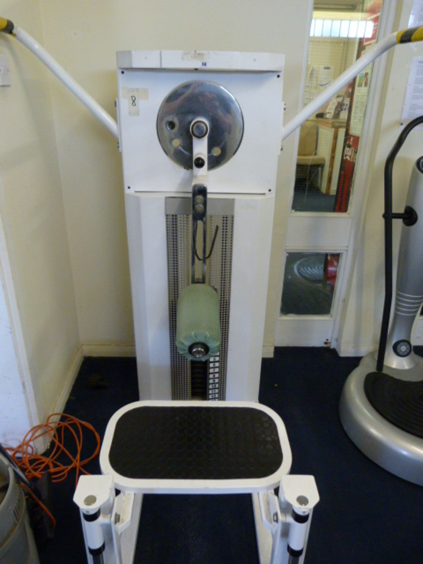 Total Hip Strength Machine