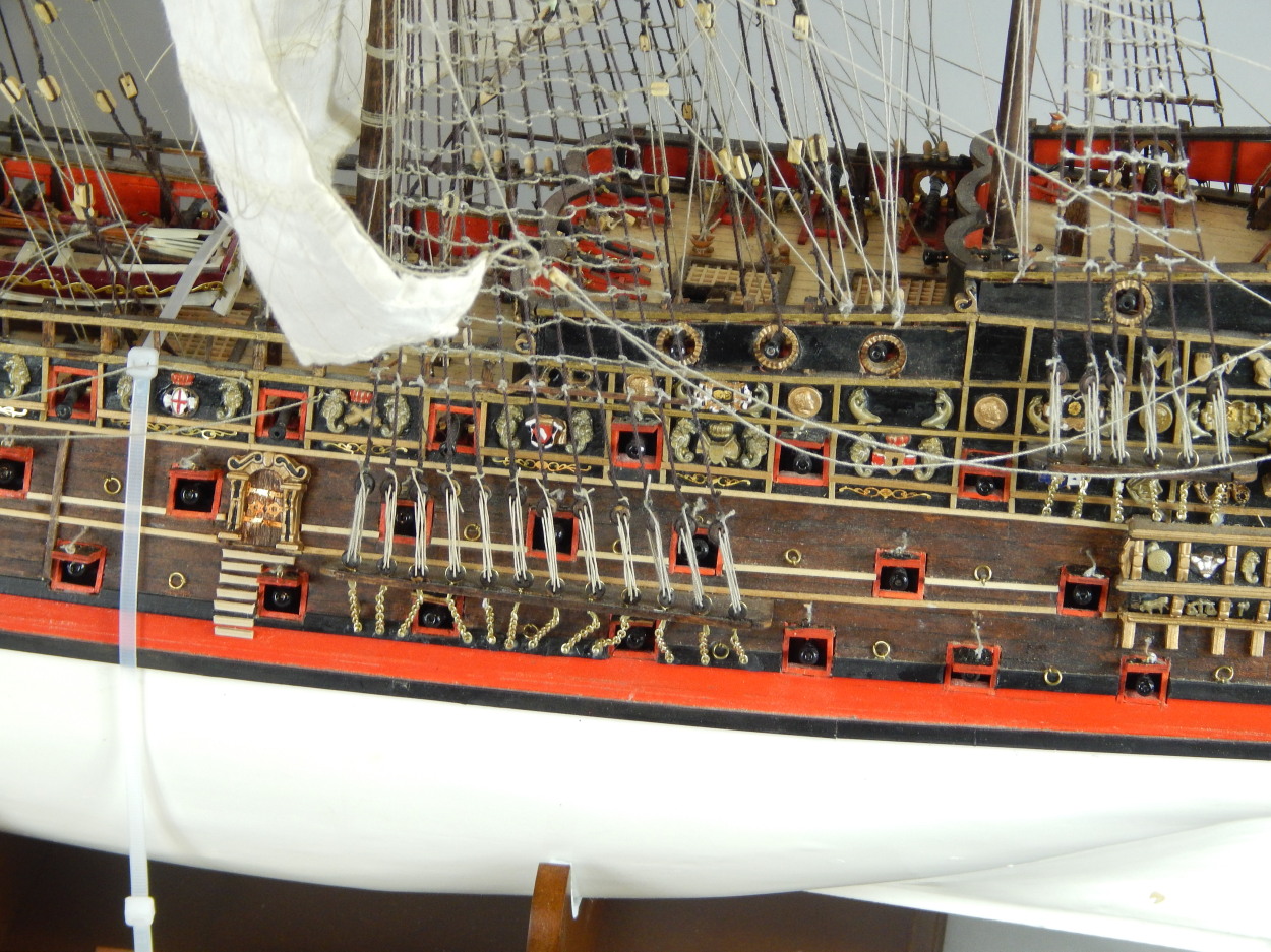 A scale model of HMS Sovereign of the Seas, on a fitted base, with accompanying magazines. - Image 3 of 4