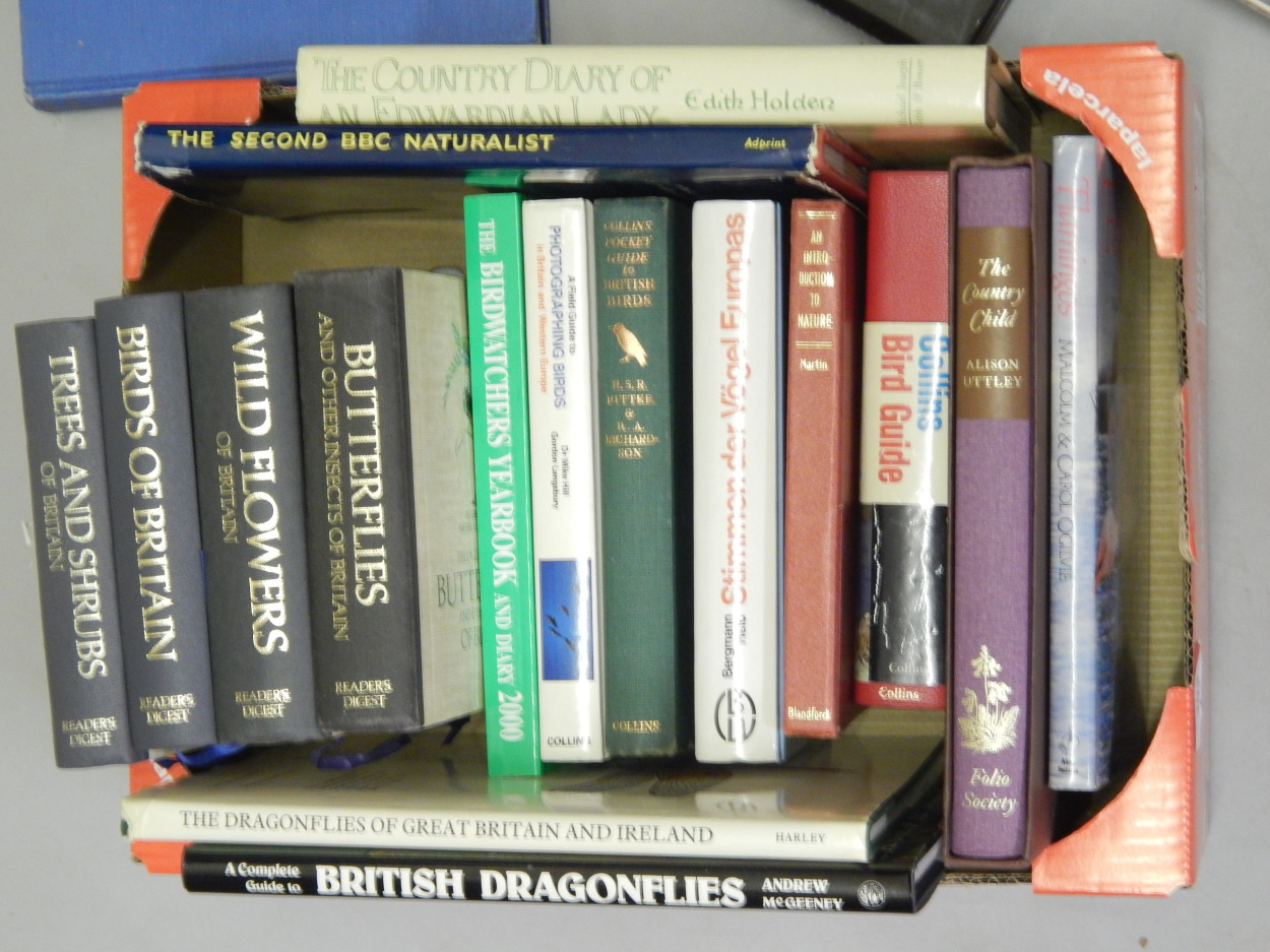 Various books on natural history, to include birds, dragonflies etc. (2 boxes) - Image 3 of 3