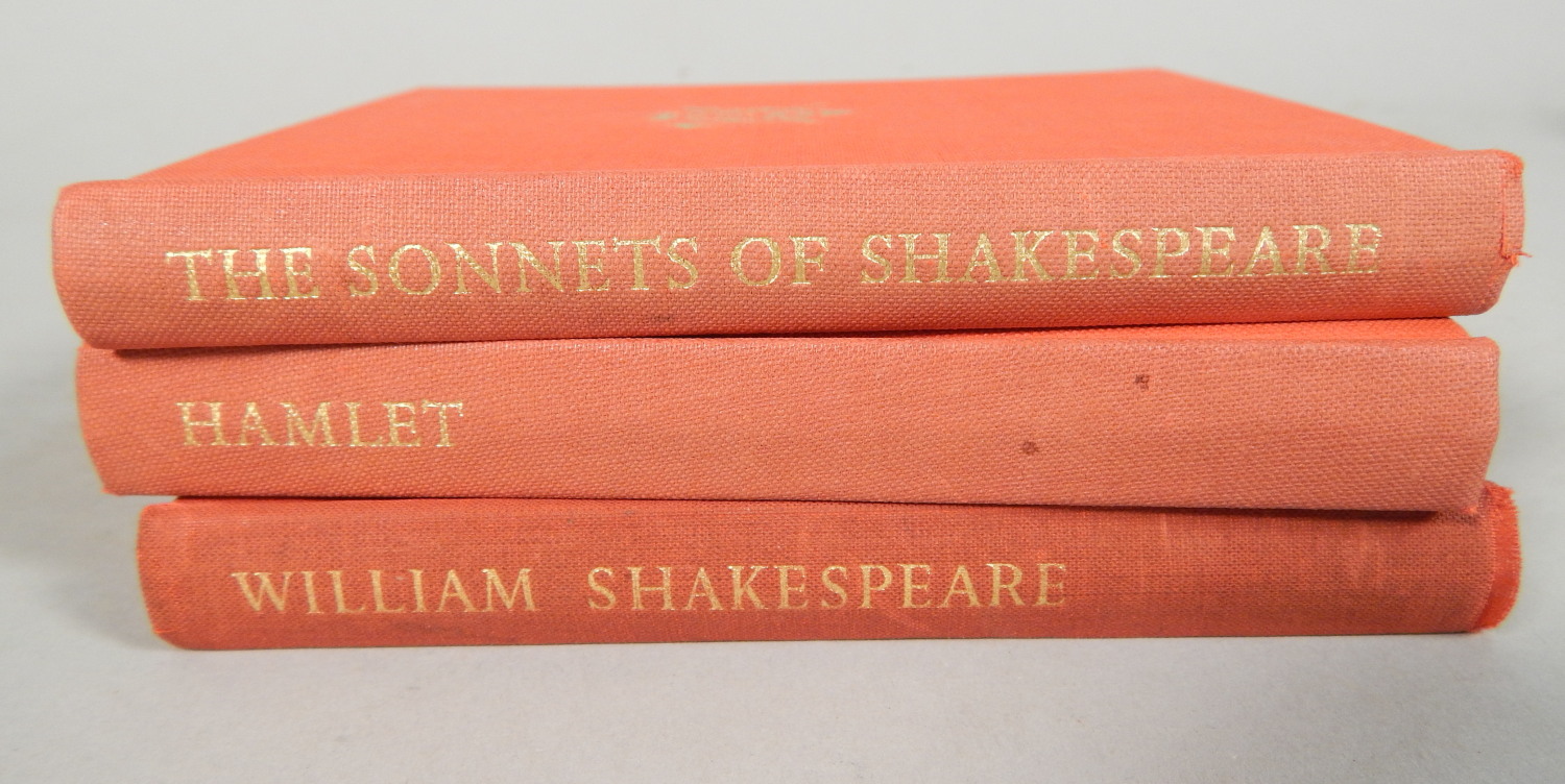 Three volumes of Shakespeare, to include a copy of Hamlet, signed by Laurence Olivier, and with an