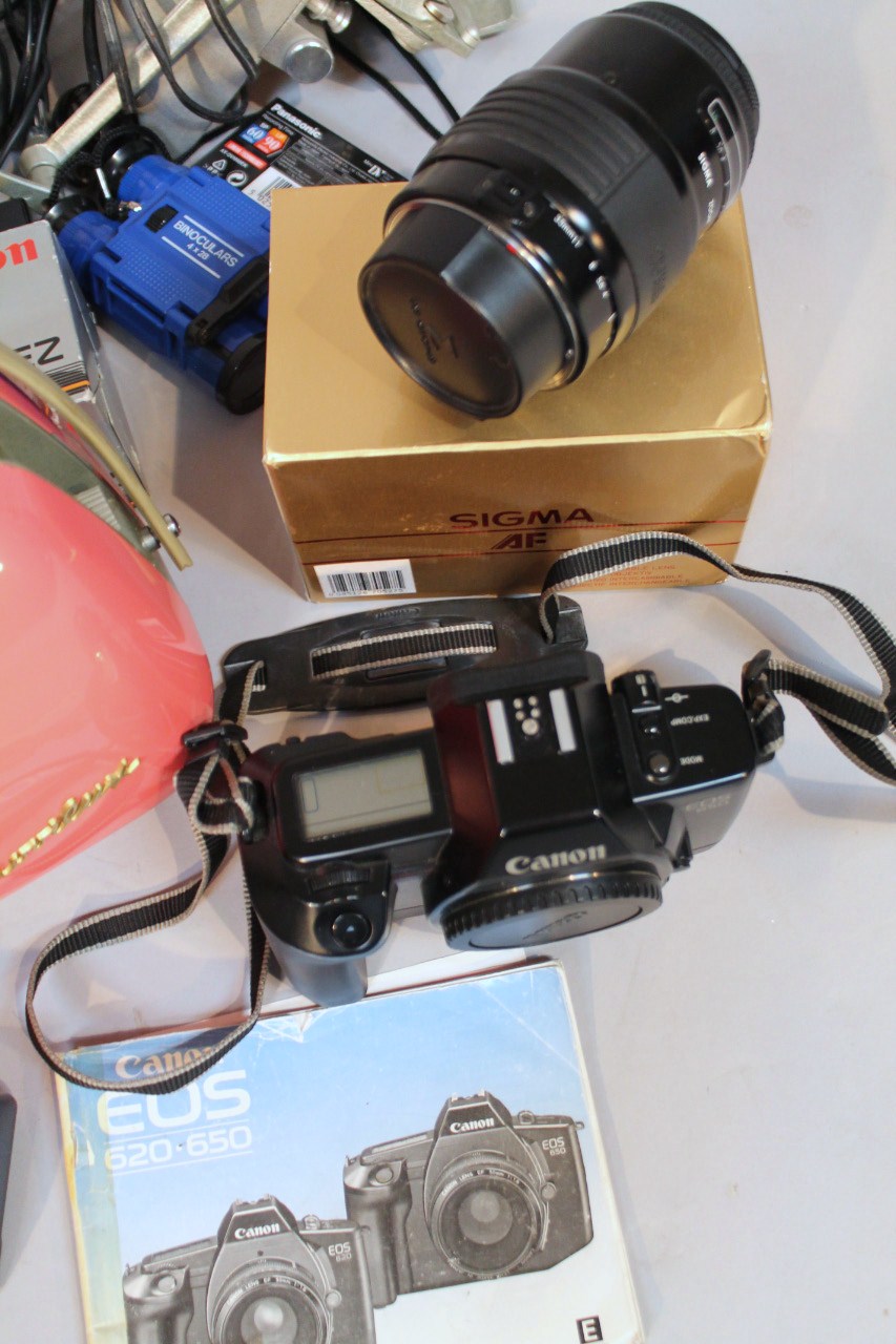 Various cameras and equipment, to include Antler canvas case, camcorder, various other electrical - Image 2 of 2