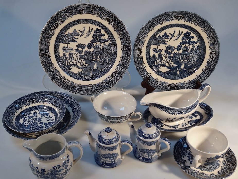 Various 20thC Copeland Spode Italian blue and white china, to include plates, side plates, cups, 5. - Image 2 of 2