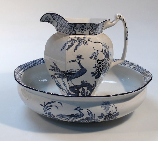 A 20thC Wood & Sons Yuan pattern blue and white jug, 29cm high and bowl, each typically decorated