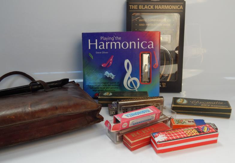 Harmonicas, including Hohner Chromatic, Black Harmonica, Bandmaster Chromatic, Coch Harmonica,