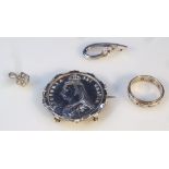 Various jewellery, to include coin brooch, 4cm wide, dress ring, etc. (a quantity)