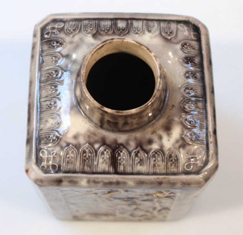 An 18thC Staffordshire Whieldon type tortoiseshell pottery tea caddy, the square body with a moulded - Image 3 of 4