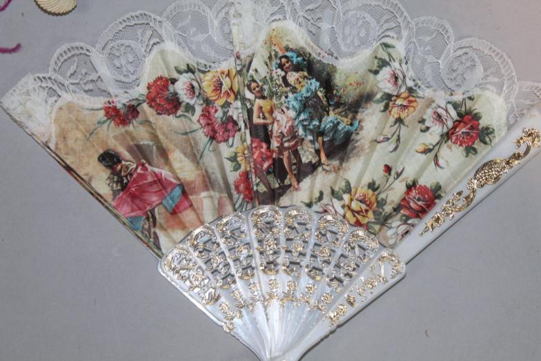 Various ladies haberdashery and evening wear, to include a quantity of fans, a feather fan, 47cm - Image 2 of 6