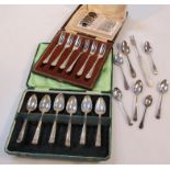 Various Georgian and later silver flatware, to include a cased set of teaspoons, various others,