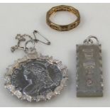 Various jewellery, comprising yellow metal band, part pierced marked 9ct, size R-S, a silver ingot