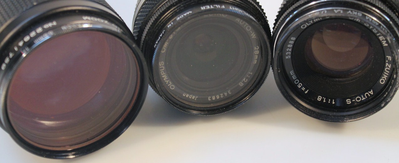 An Olympus OM1 single lens reflex camera, with Olympus Zuiko 50mm lens, Olympus Zuiko 28mm lens, - Image 3 of 3