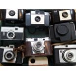 Various cameras, to include Kodak Brownie 127, 8cm high, Quick/B, Comit 126X, various others,