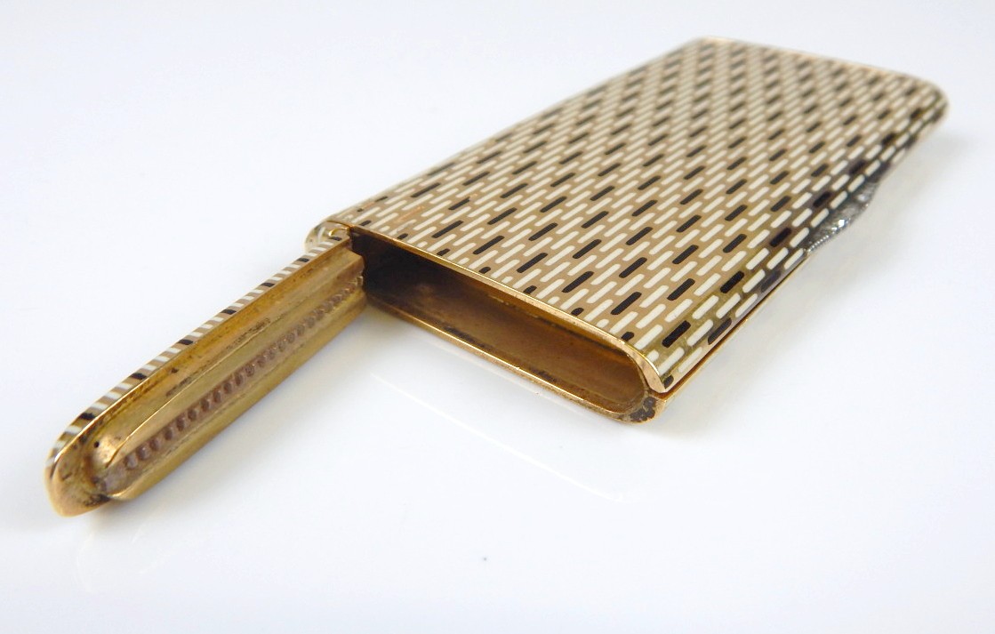 A French Art Deco yellow metal combined cigarette and vesta case, with geometric design in white and - Image 3 of 3