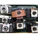 Various cameras, to include Kodak Colour Snap 35 in fitted case, 11cm high, boxed cameras, other