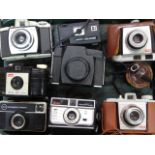 Various cameras, to include Kodak Brownie 44B, 9.5cm high, Bantam Colour Snap in fitted case,