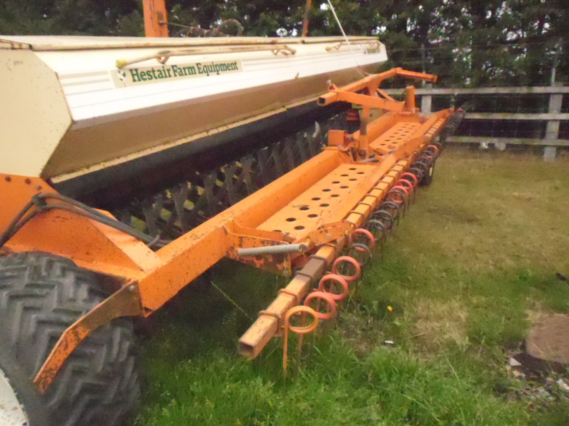 BETTISON 4M CORN DRILL WITH END TOW KIT - Image 6 of 6
