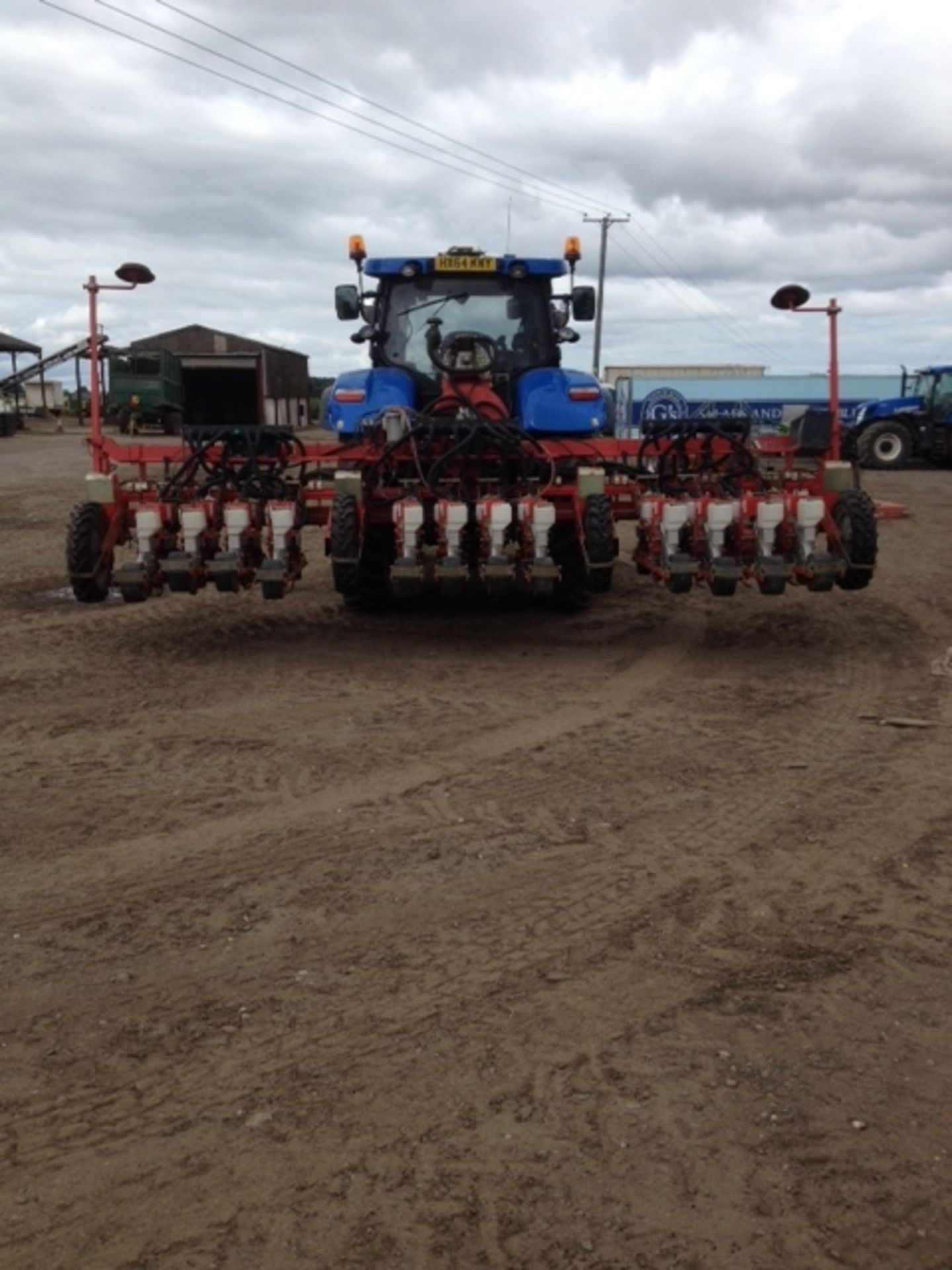 AGRICOLA TRIPLE BED FIXED PRECISION AIR DRILL (2005)MODEL SNT 2290 24 SOWING UNITS ALL TOGETHER, 4 - Image 3 of 3