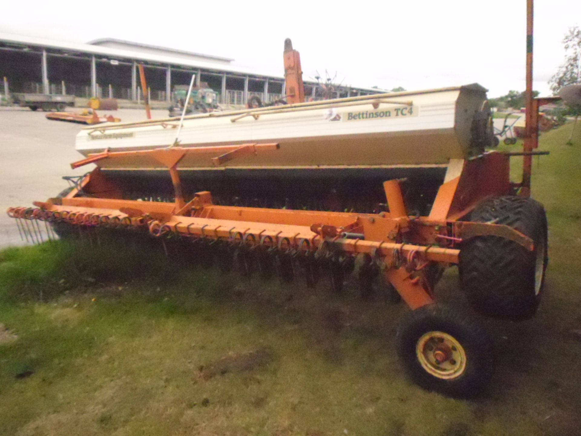 BETTISON 4M CORN DRILL WITH END TOW KIT - Image 2 of 6