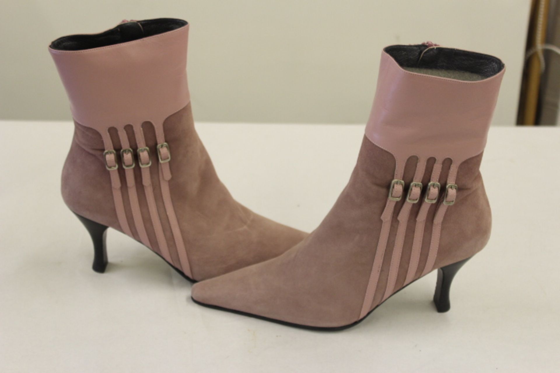 V Pair Ladies Pink Four Buckle Ultimate Collection Ankle Boots Size 4.5 RRP 120.00 - Image 2 of 2