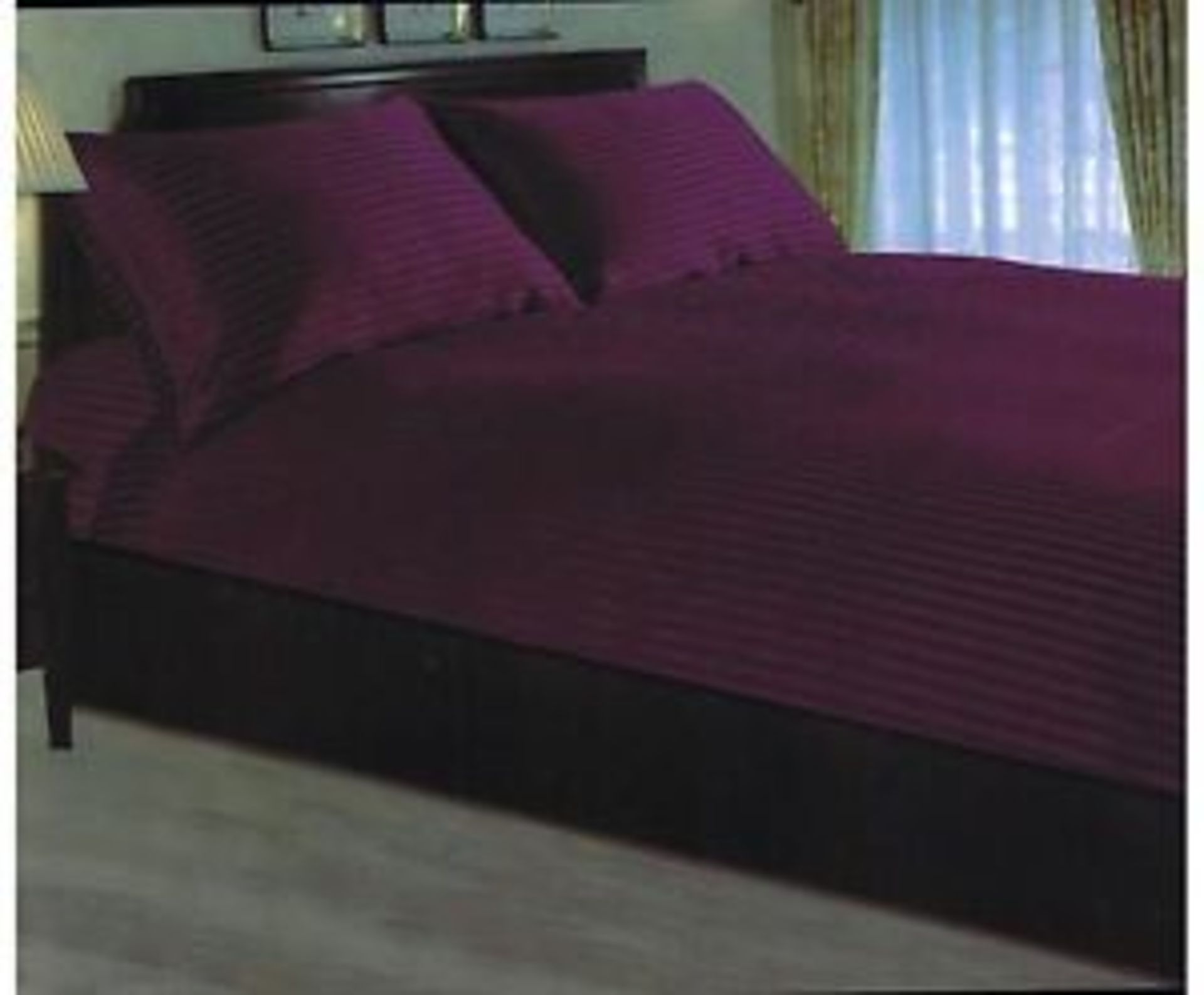 V Double Size Egyptian Stripe Fitted Sheet Purple X  2  Bid price to be multiplied by Two - Image 2 of 2