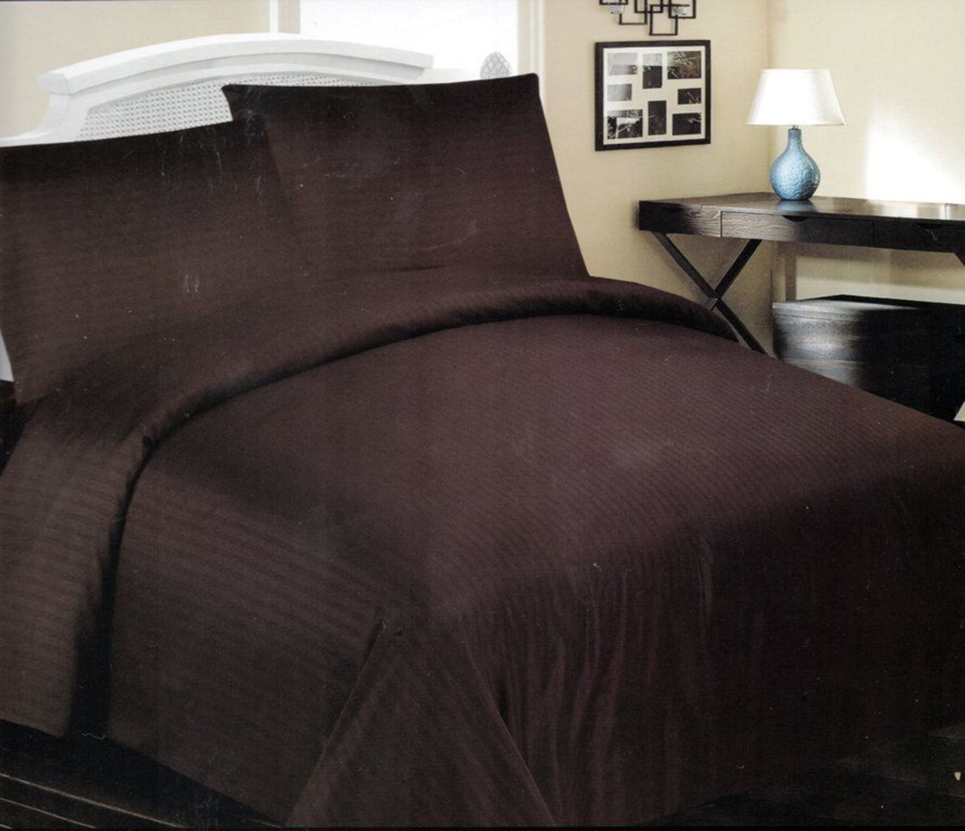 V Double Bed Four Piece Chocolate Embroidery Complete Duvet Set RRP £49.99