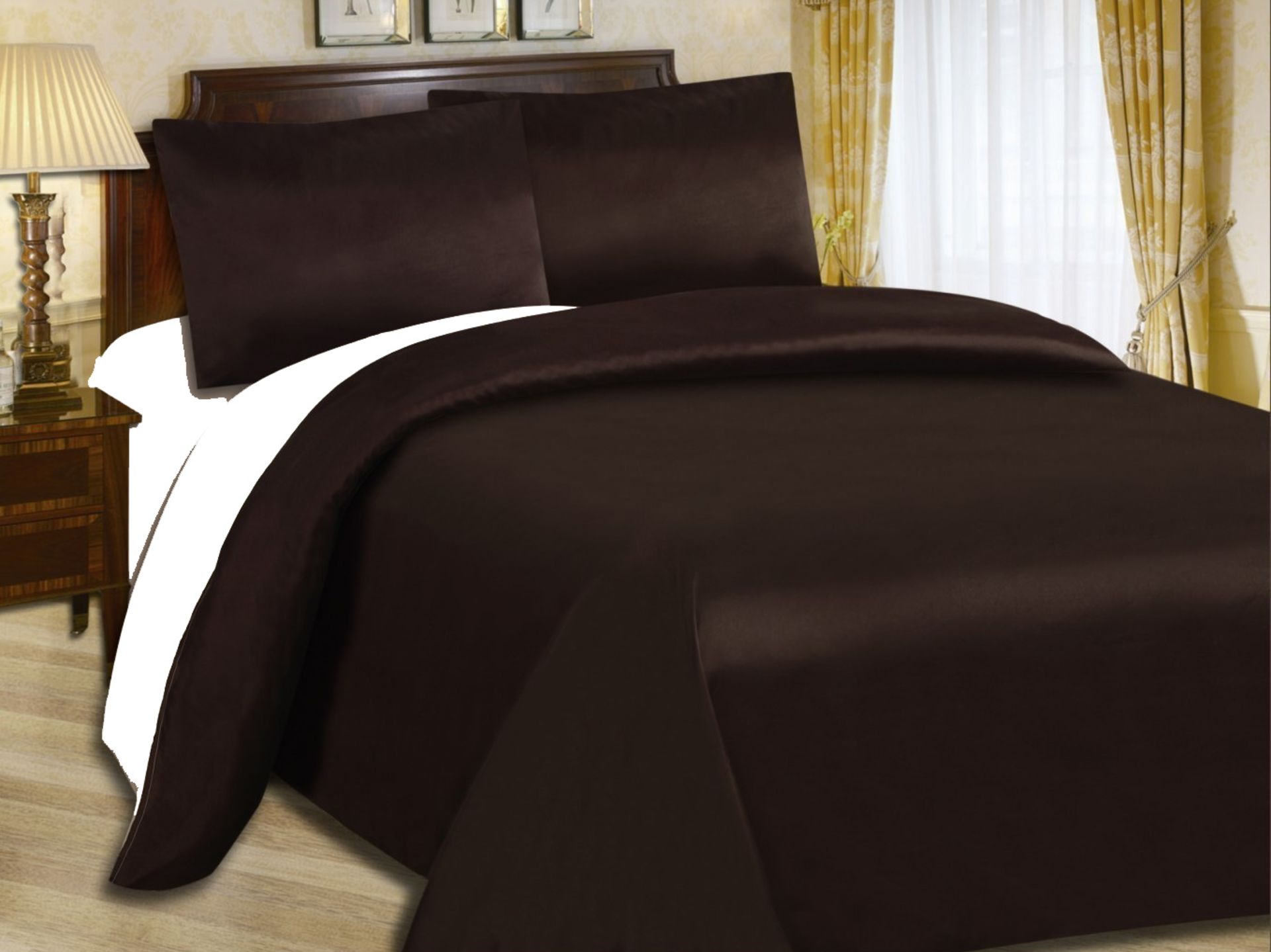 V King Size Brown And Cream Complete Four Piece Duvet Set Fitted Sheet - Image 2 of 2