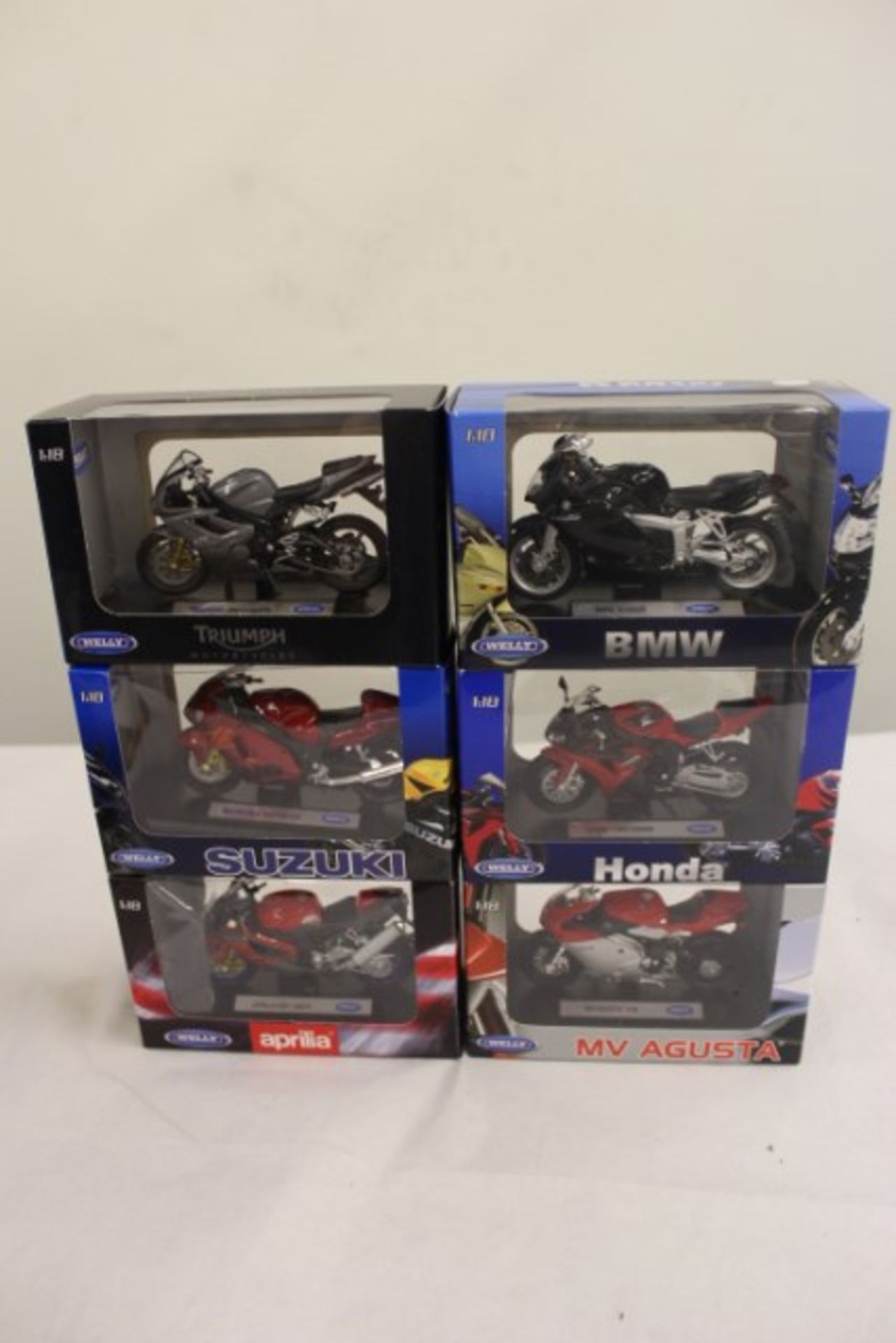 V Six 1:18 Scale Die Cast Model Motorcycles - Image 2 of 2