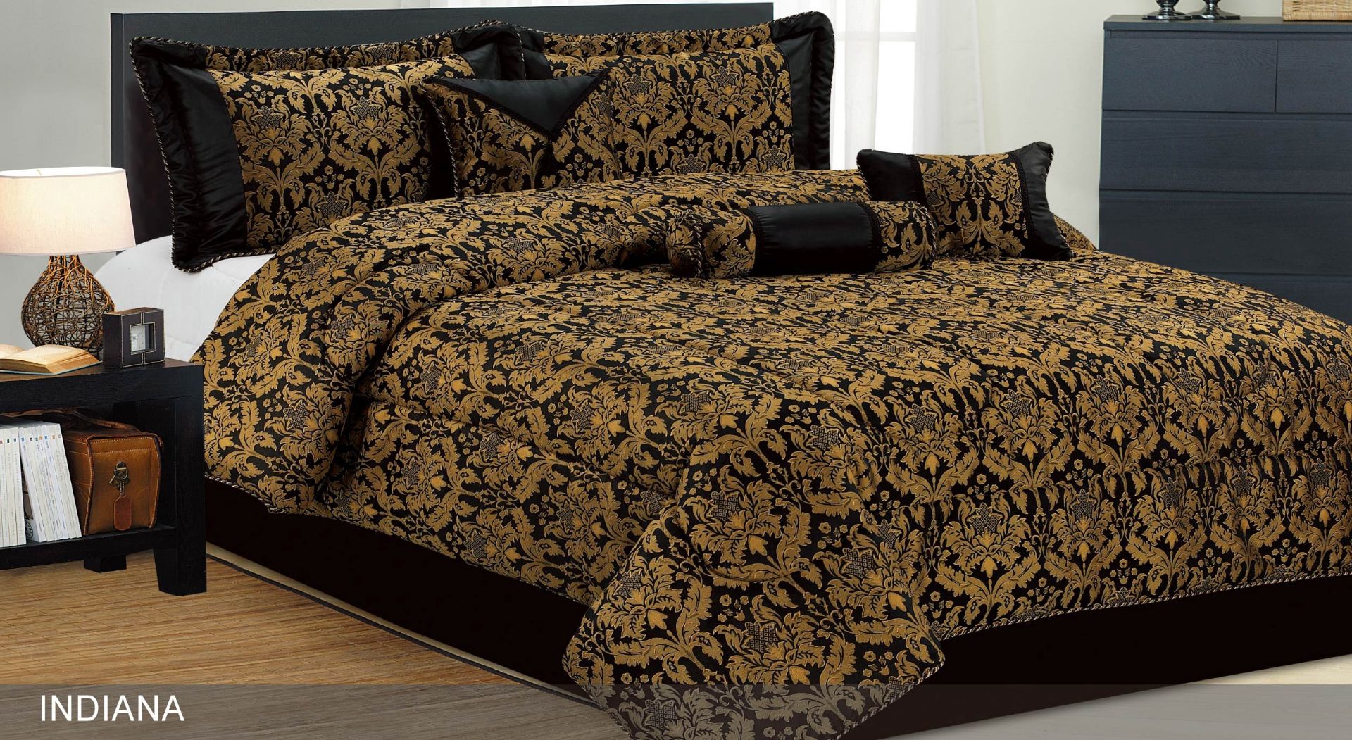 V Jacquard Seven Piece King Size Bed Set RRP129.99 To Include Bed Spread Valance Sheet Pillow