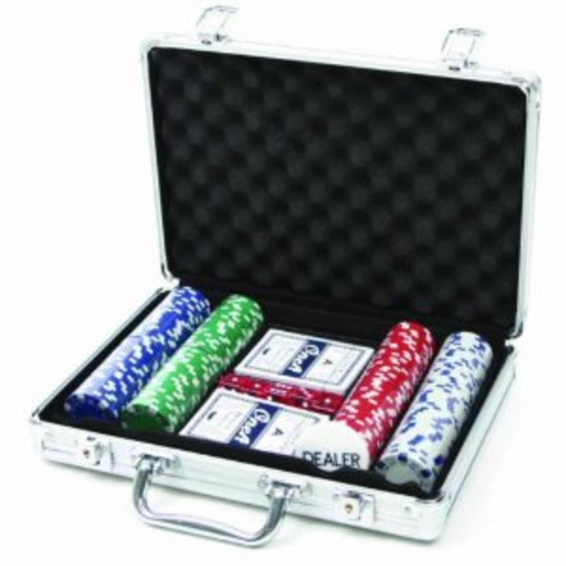 V Two hundred piece Poker and Gaming Set in aluminium case RRP 39.99