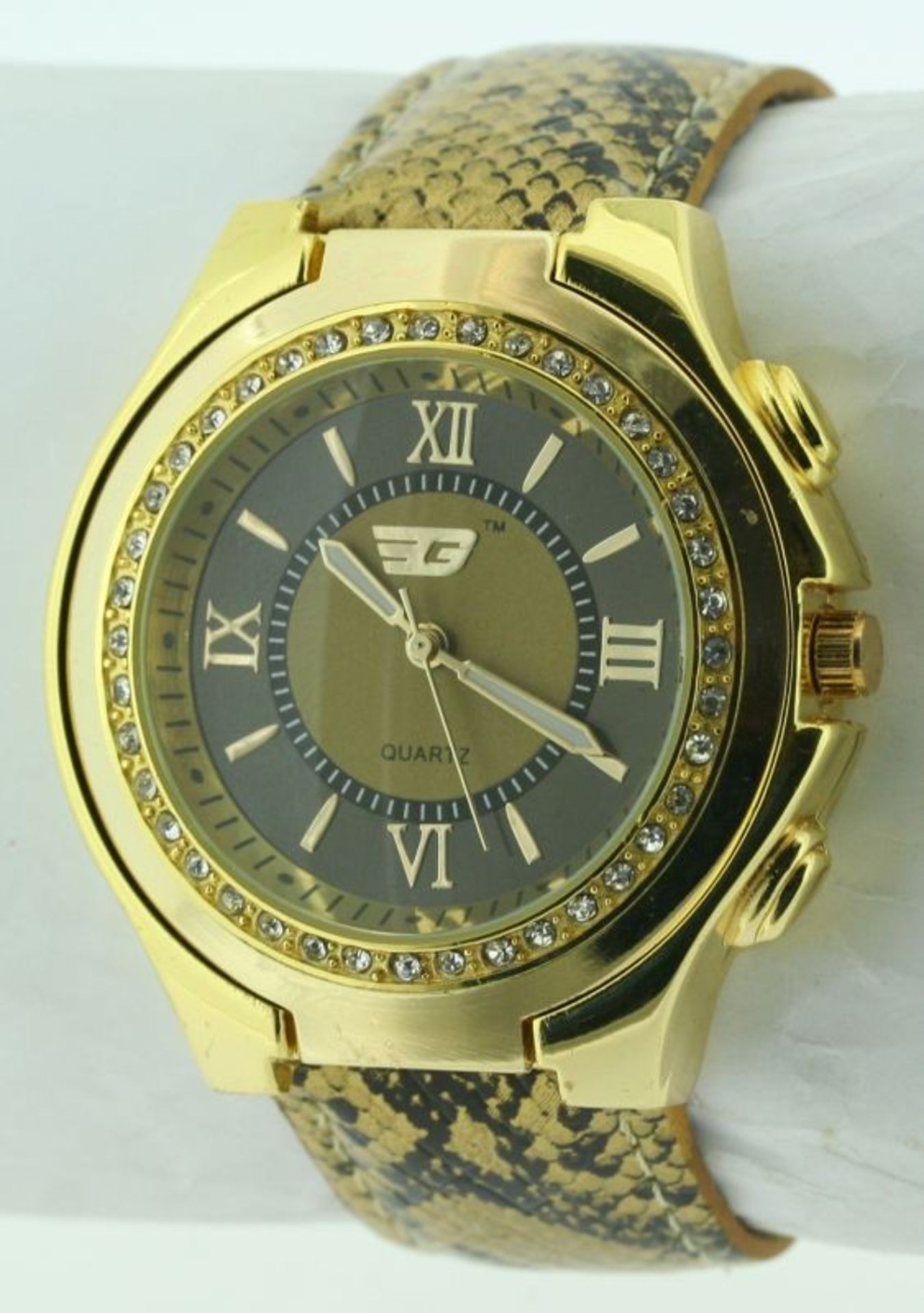 V Golddigga YM Watch - White Stones - Round Face