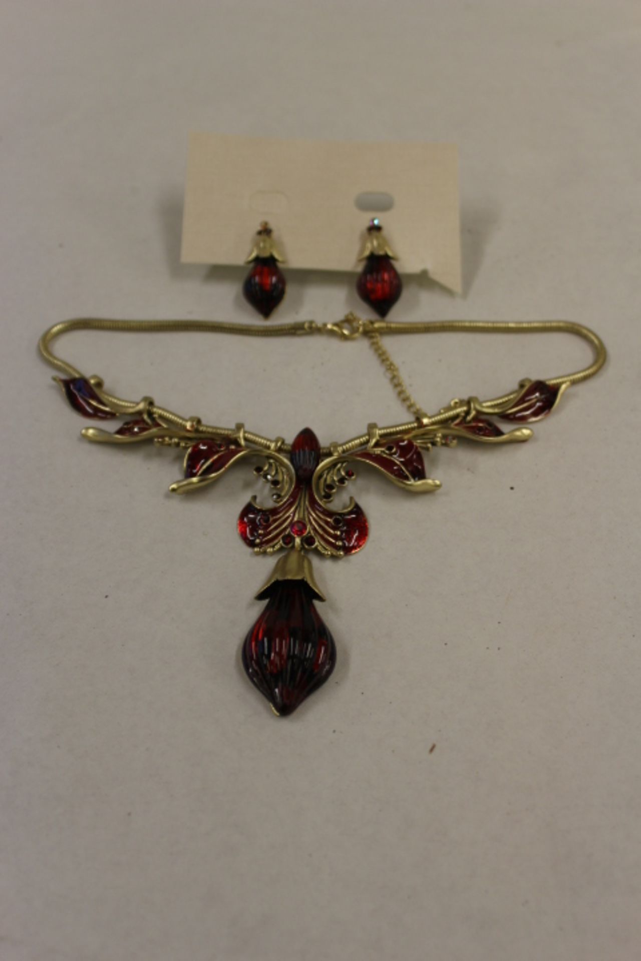 YM Red Stones Necklace & Earrings