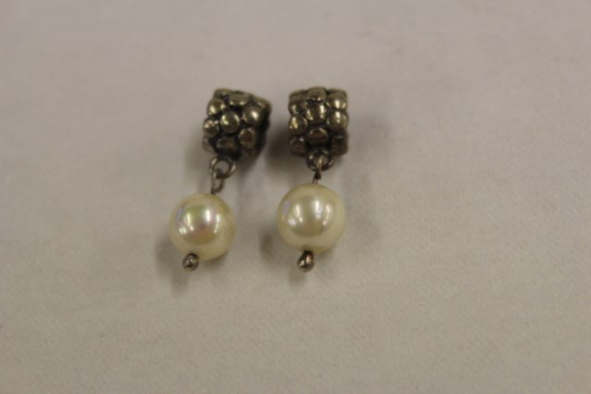 V Set Two Source Hanging Pearl Beads