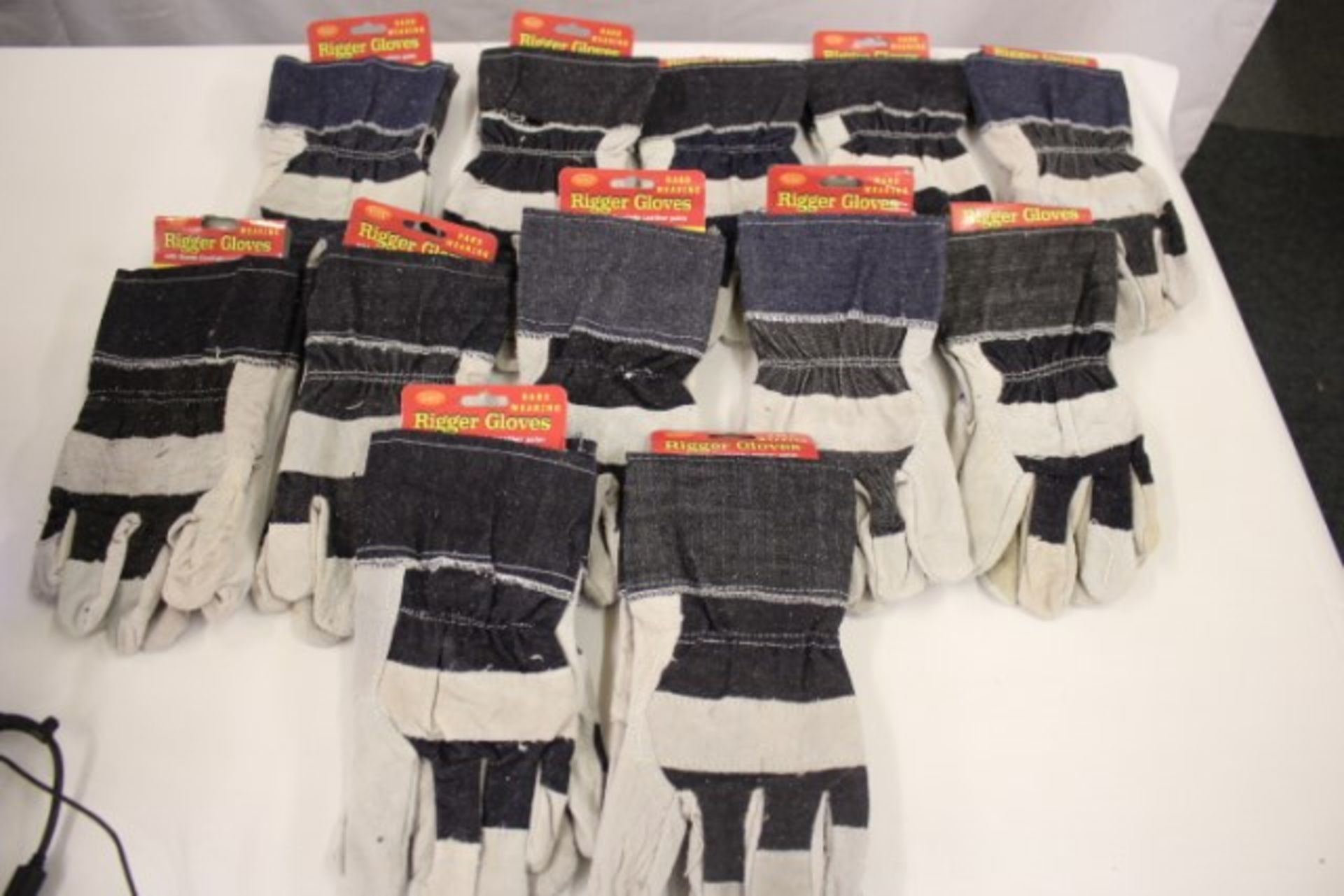 V One Dozen Pairs of Leather Rigger Gloves RP GBP £59.88