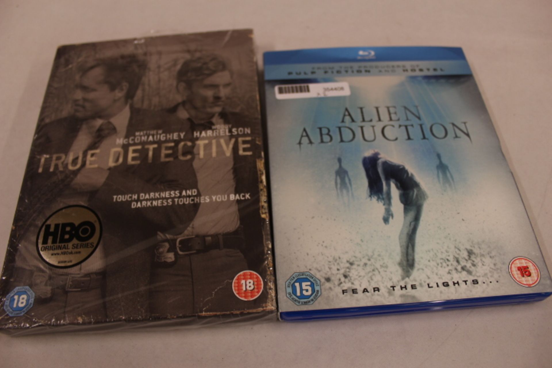 Blu-Ray Disc - Alien Abduction & DVD - True Detetive