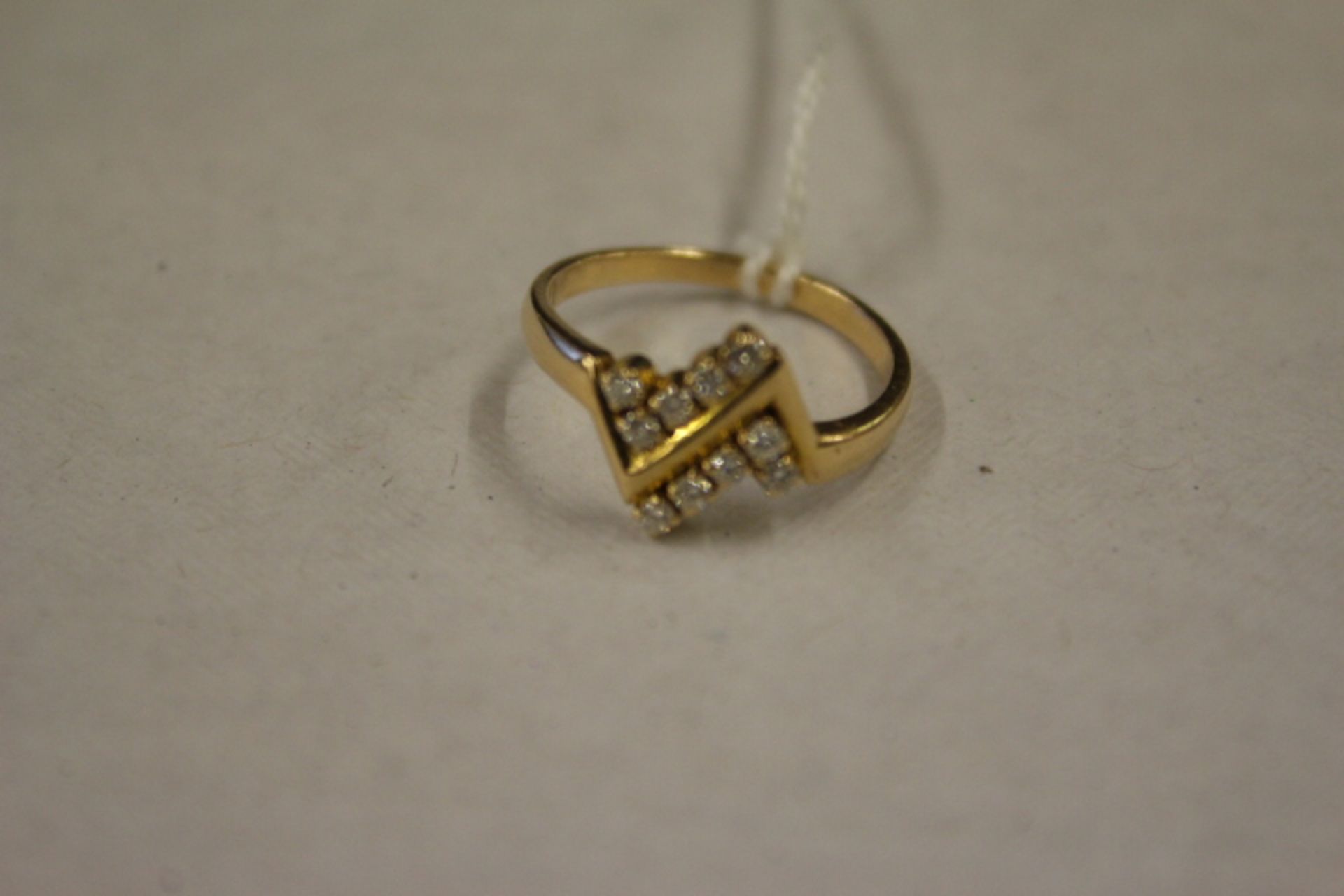 18ct Yellow Gold 10 Stone Diamond Ring