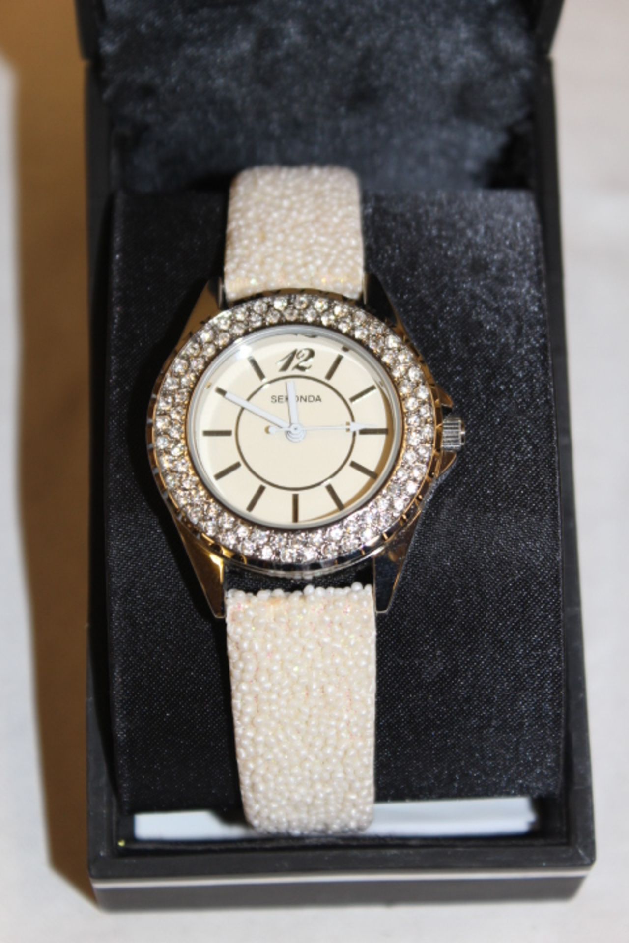 Ladies WM White Stone Sekonda Watch