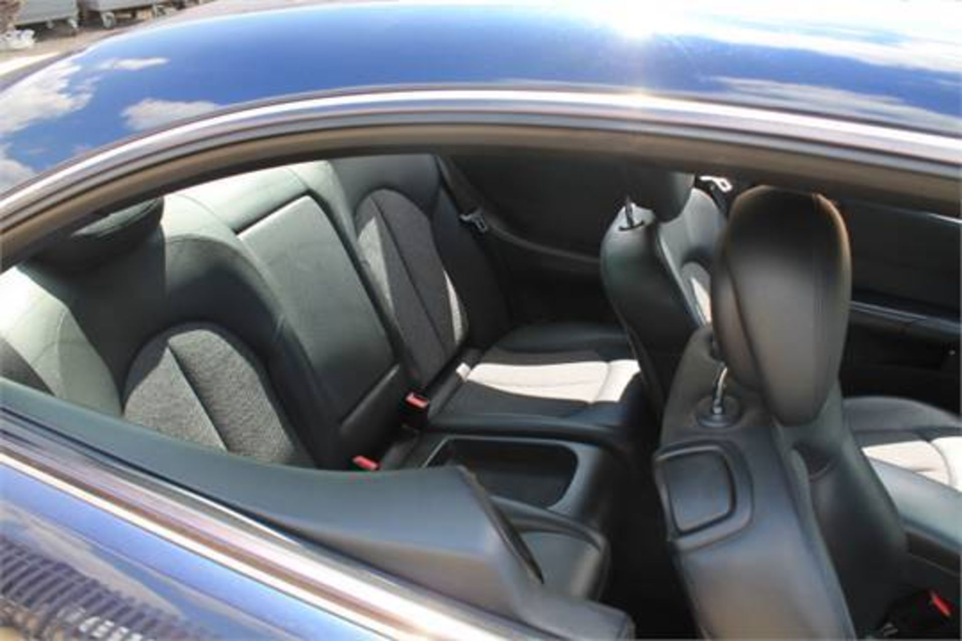 REG: WD55 DHZ 2005 Blue Mercedes CLK220 CDI Avantgarde Coupe 6 Speed Manual Deisel - Mileage: 178408 - Image 8 of 8