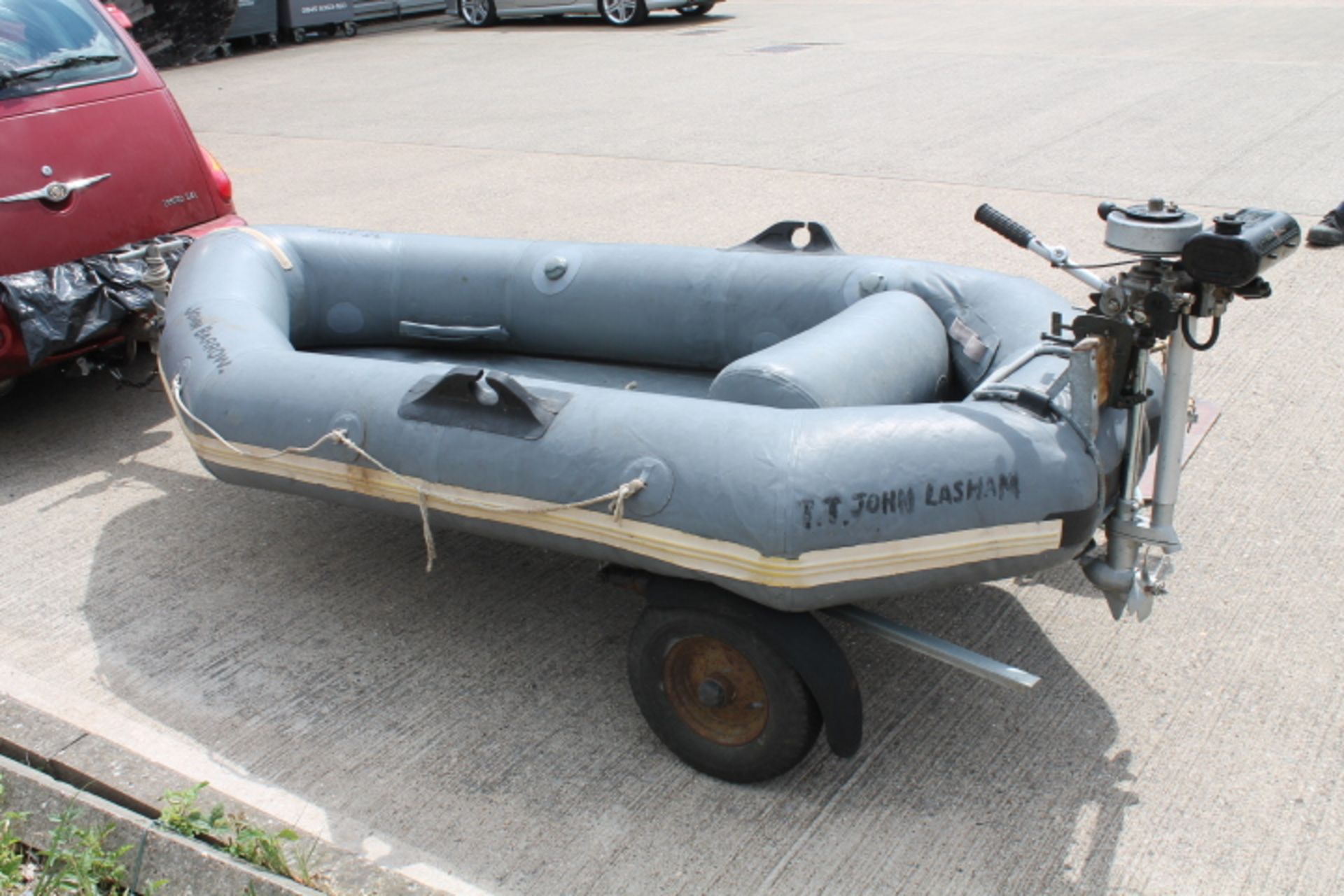 Avon 3 Stroke 4 Man Heavy Duty 3m Hypalon Rib - Inflatable Dinghy On Road/Boat Trailer - Image 4 of 6