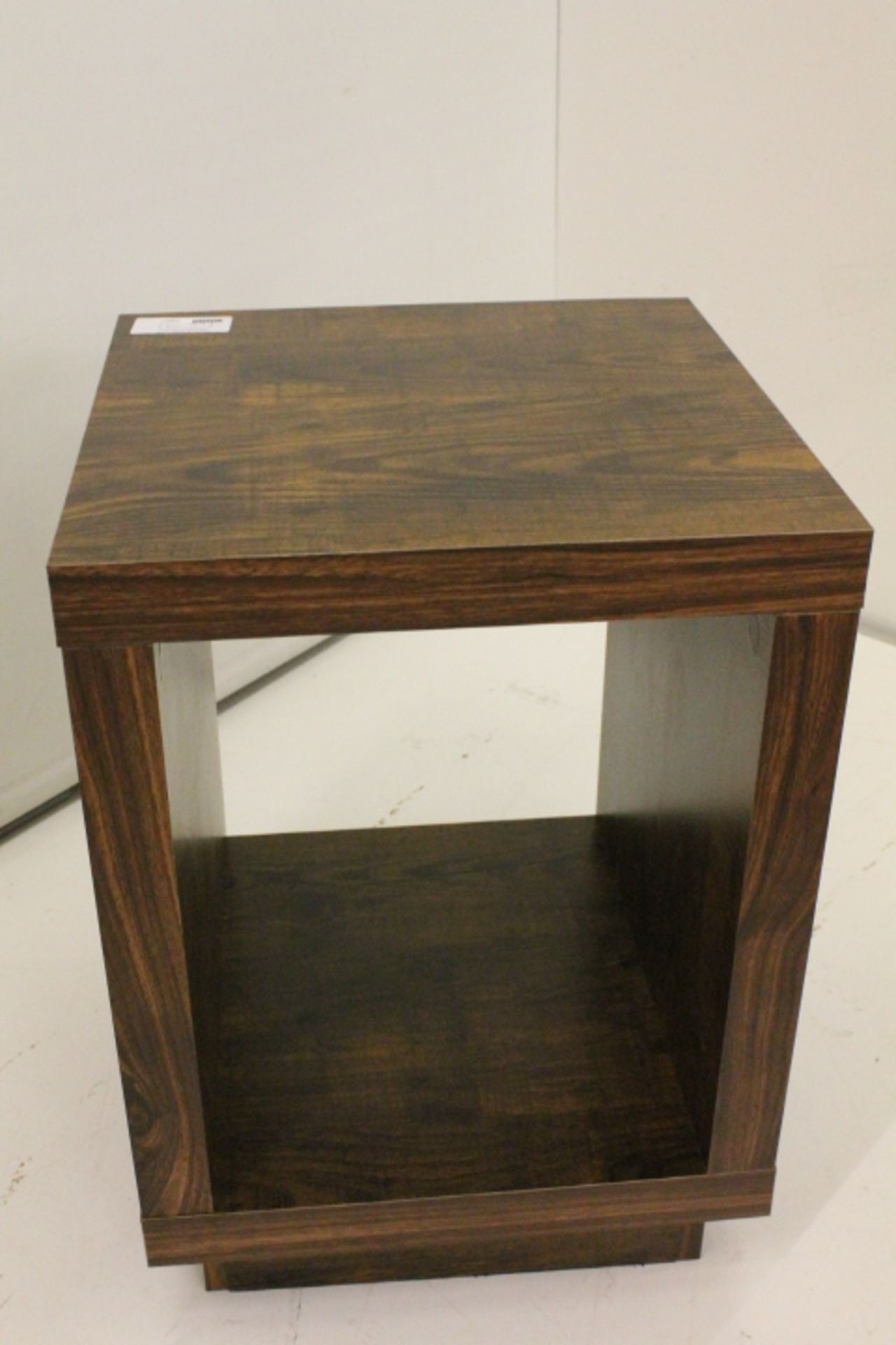 V Bedside Table 15.5" x 15.5" x 21.5"