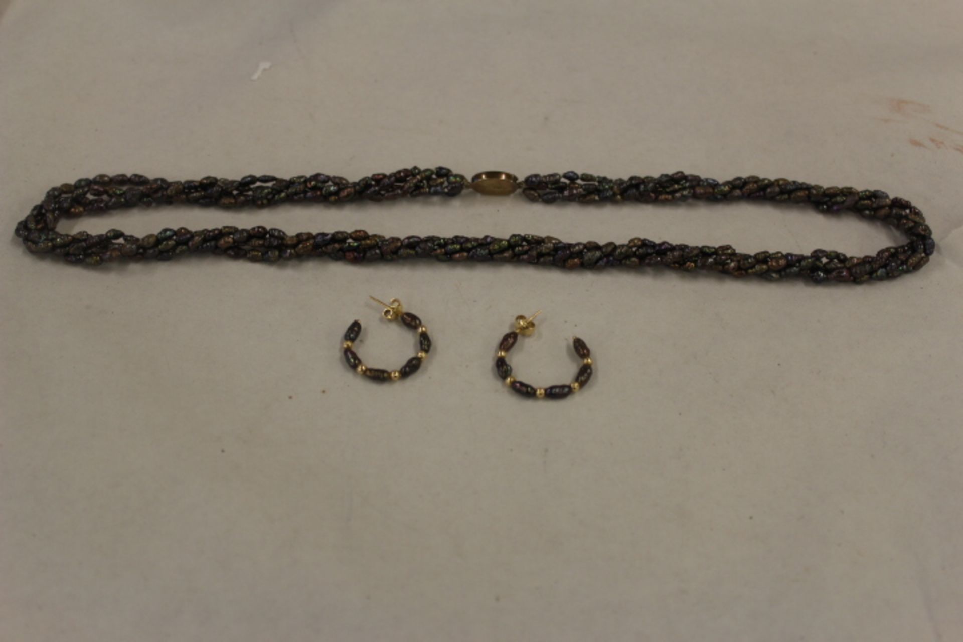 14ct Black Seed Pearl Necklace & Earring Set