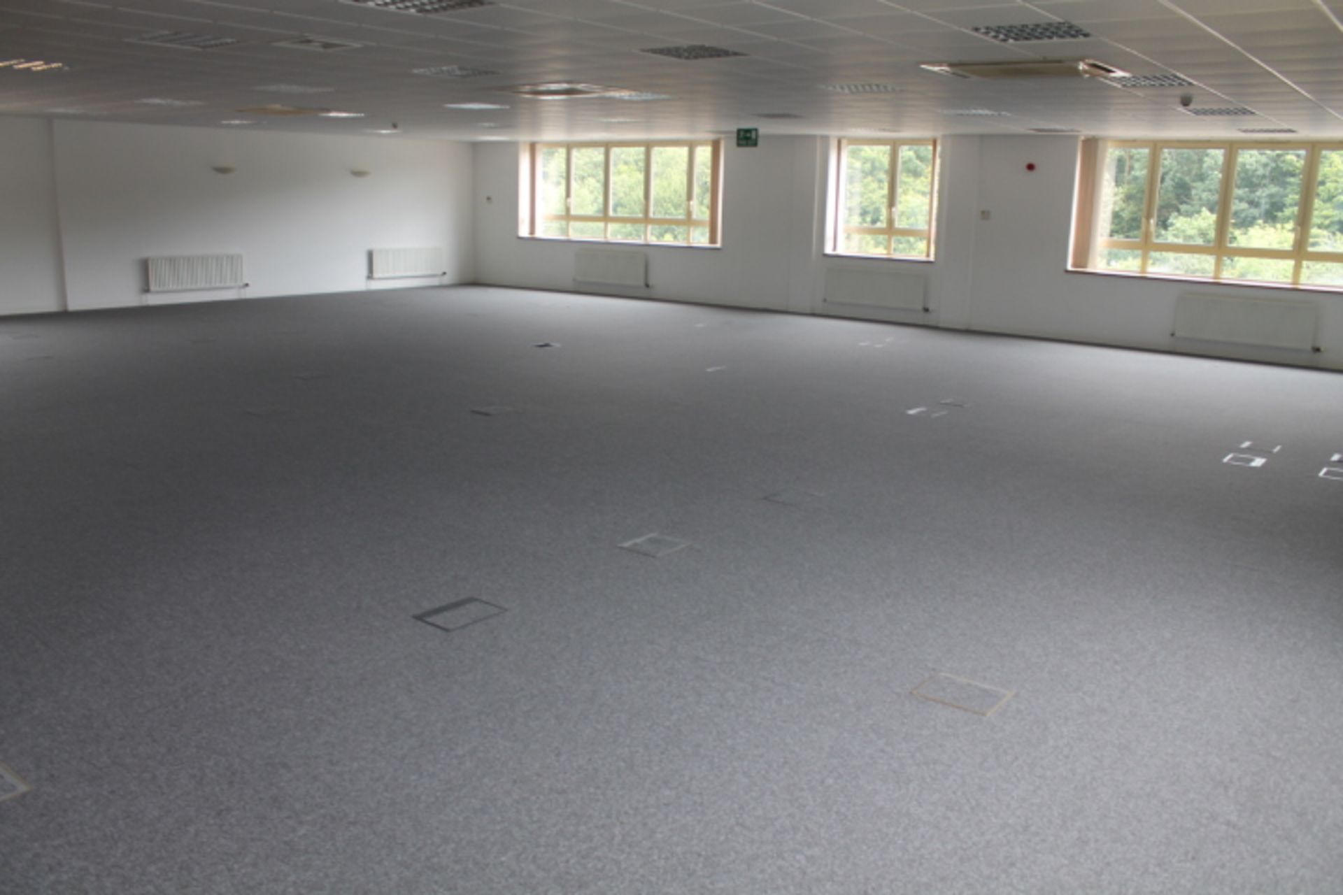 Approx 200 Grey Contract Cord carpet Tiles Measuring 50cm x 50cm, - Image 3 of 3