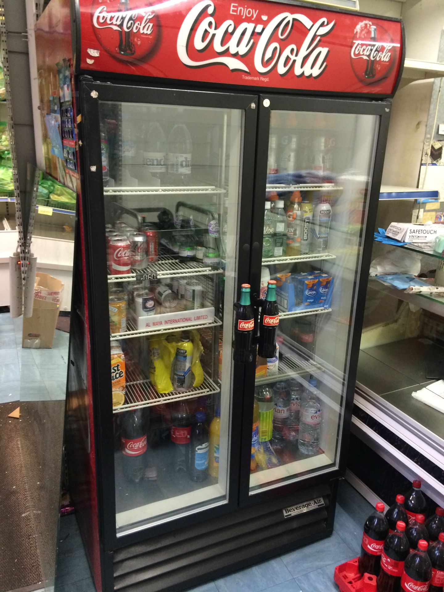 Double Glass Fronted Drinks Fridge Including Contents Of Approx 100 Soft Drinks &16 Bottles Of Coke