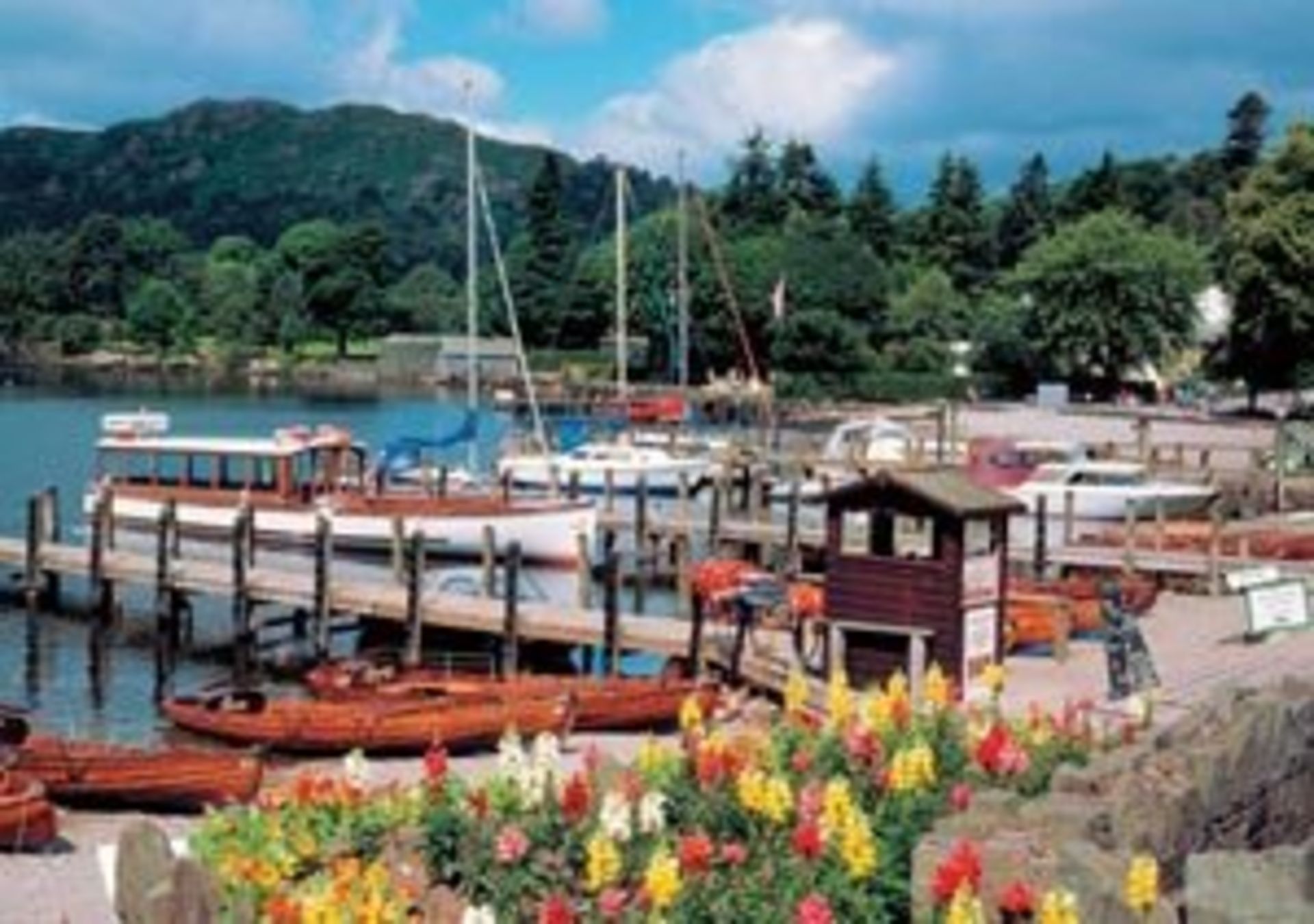 V Brand New Classic Deluxe 1000 Piece Waterhead Ambleside Cumbria Jigsaw Puzzle