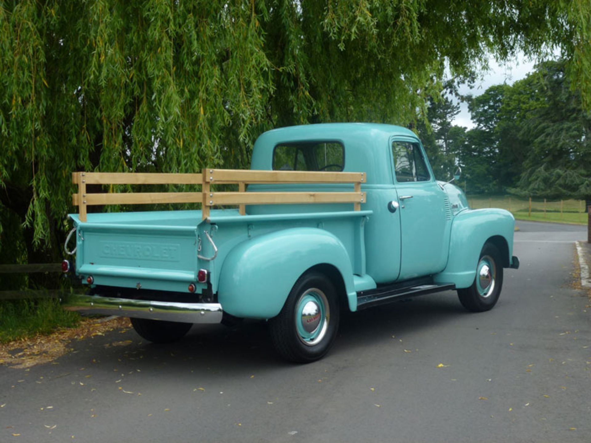 - Finished in a notably eye-catching pale pastel shade of Turquoise 

- Pickup bed features wooden - Image 2 of 7